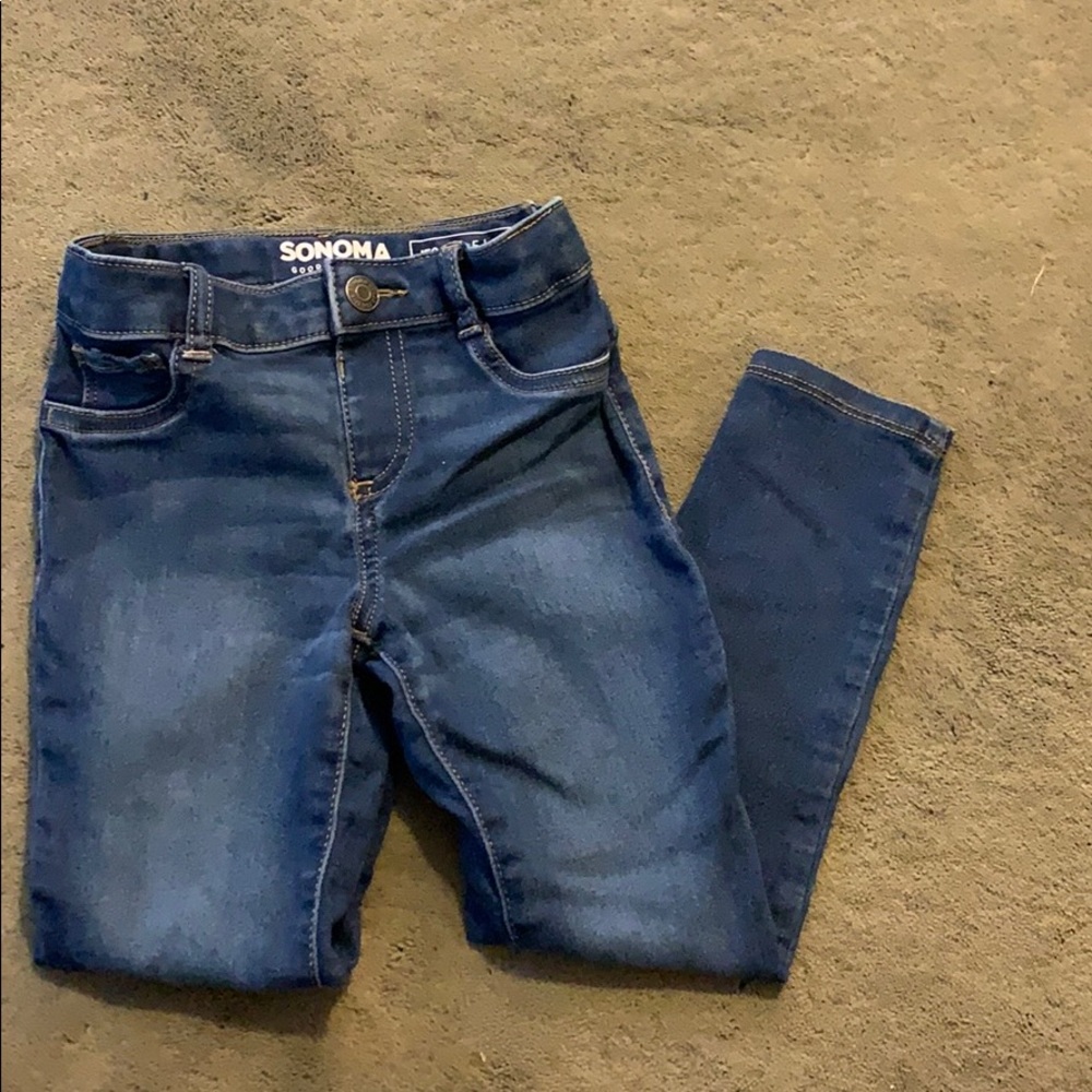 Girls size 5 jeggings.